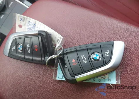 2022 BMW X3 xDrive30I z USA, uszkodzony, nr VIN WBX57DP03NN167884